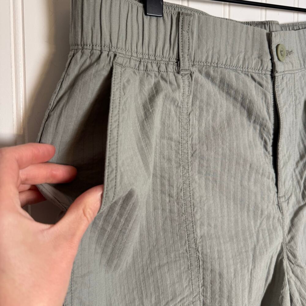 Eddie Bauer Packable Dobby Stripe Sage Hiking Shorts Women’s Size 8 NWT - Picture 9 of 9